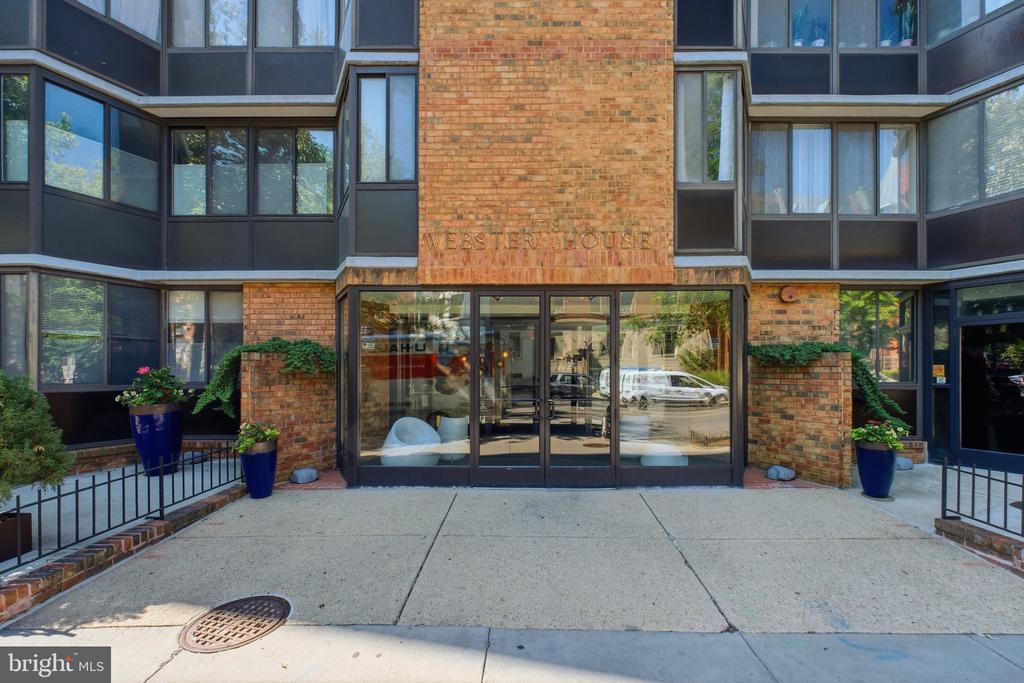 1718 P STREET NW Unit: 809