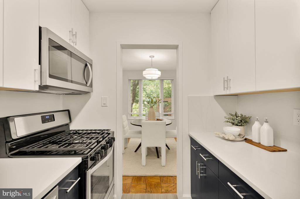 2400 41ST STREET NW 212