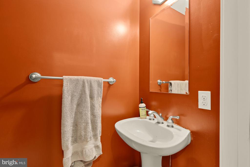 2363 CHAMPLAIN STREET NW Unit: 3