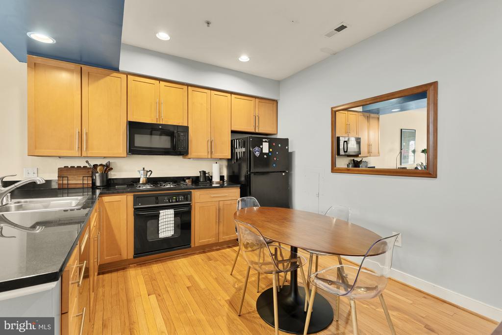 2363 CHAMPLAIN STREET NW Unit: 3