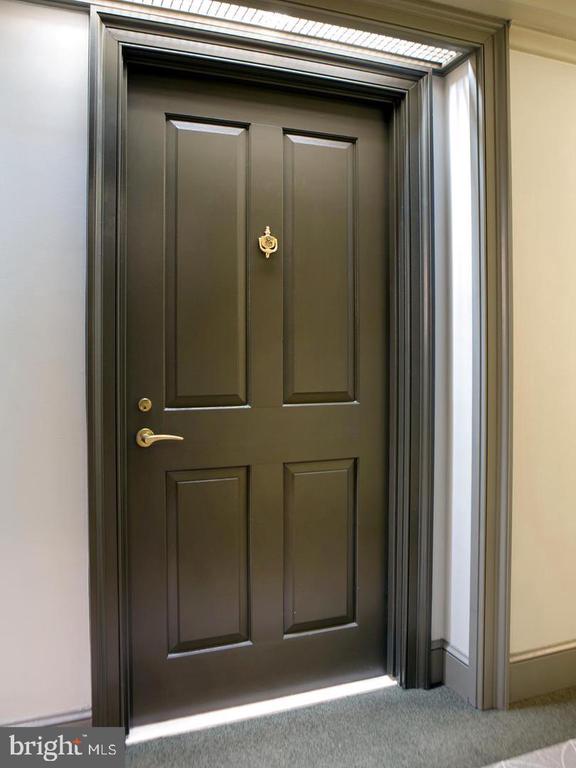 601 PENNSYLVANIA AVENUE NW Unit: 1003