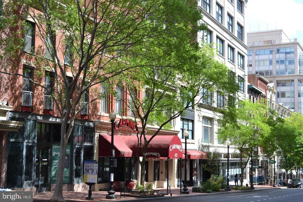 601 PENNSYLVANIA AVENUE NW Unit: 1003