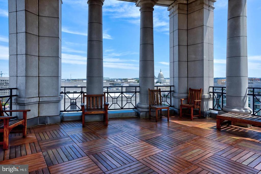 601 PENNSYLVANIA AVENUE NW Unit: 1003