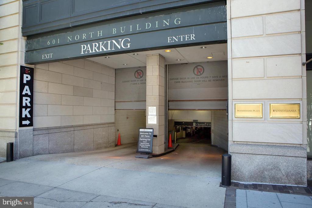 601 PENNSYLVANIA AVENUE NW Unit: 1003