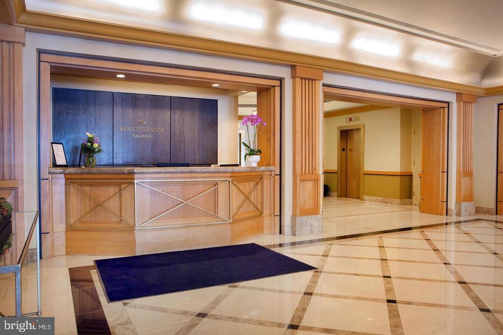 601 PENNSYLVANIA AVENUE NW Unit: 1003