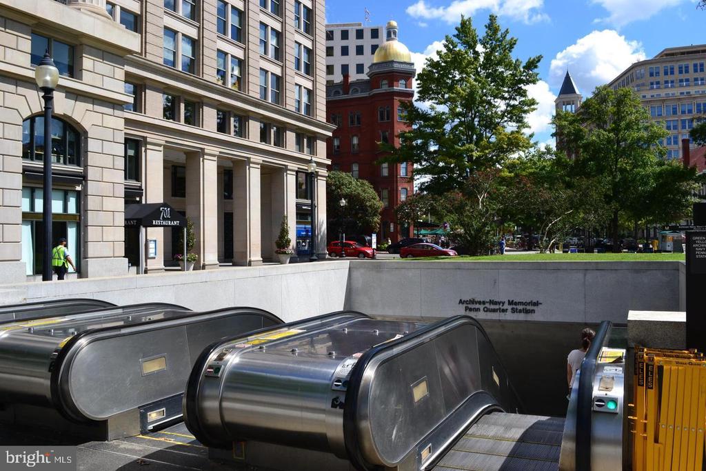 601 PENNSYLVANIA AVENUE NW Unit: 1003