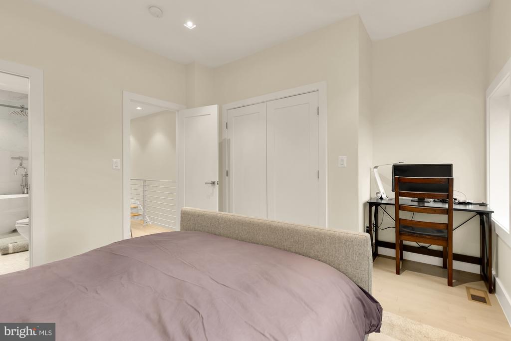 1530 3RD STREET NW Unit: 2
