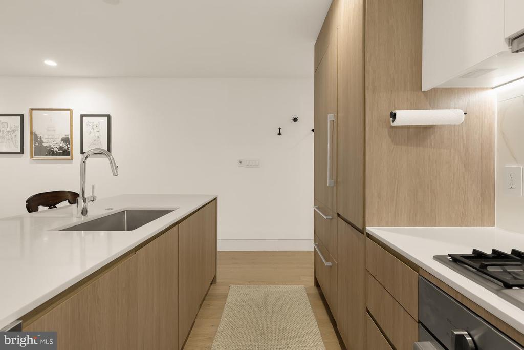 4013 DAVIS PLACE NW Unit: 1