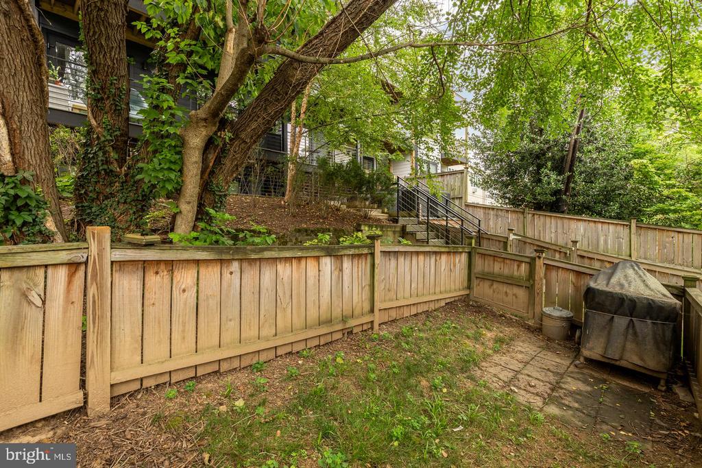 4013 DAVIS PLACE NW Unit: 1