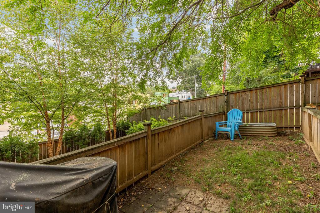 4013 DAVIS PLACE NW Unit: 1