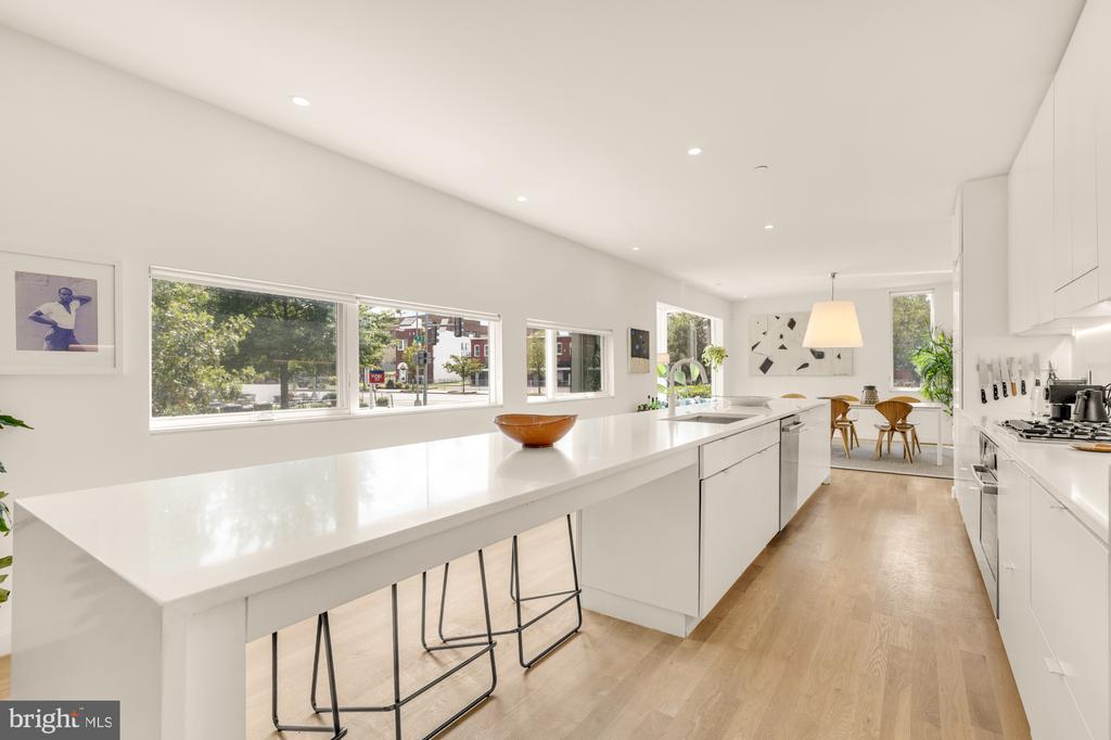 1501 4TH STREET NW Unit: 1