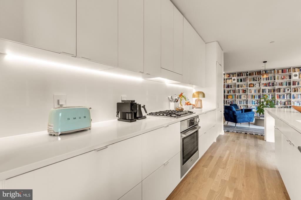 1501 4TH STREET NW Unit: 1