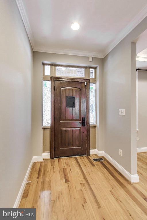 1917 LINCOLN ROAD NE