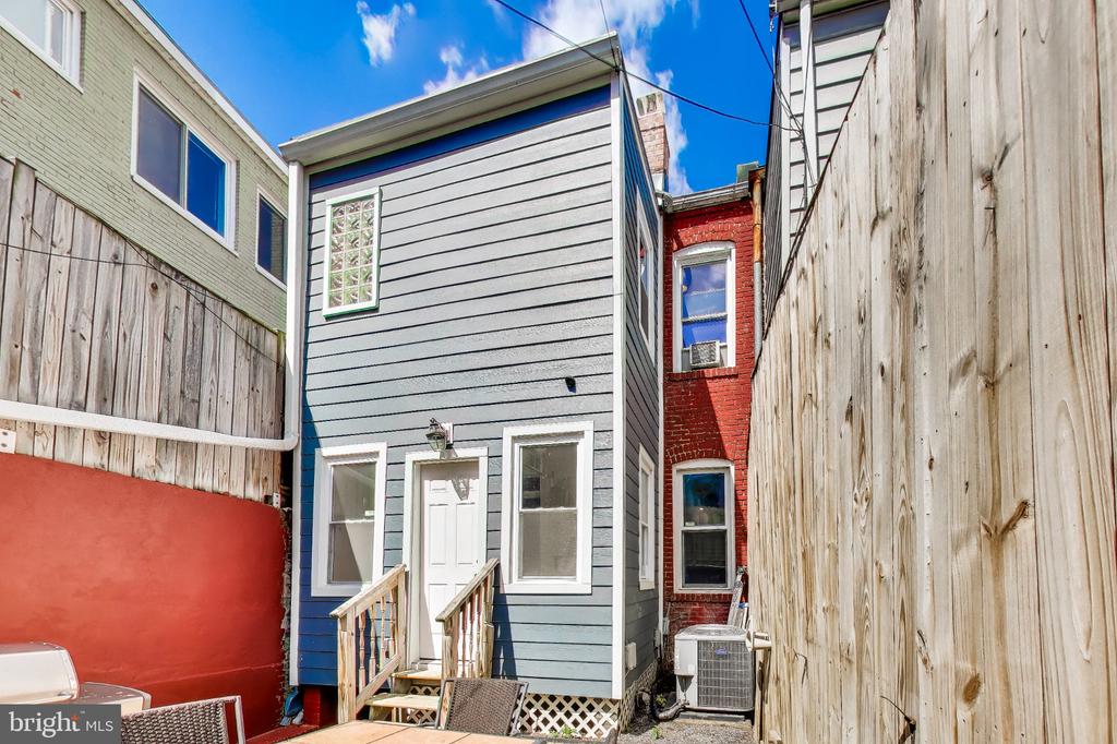 1917 LINCOLN ROAD NE