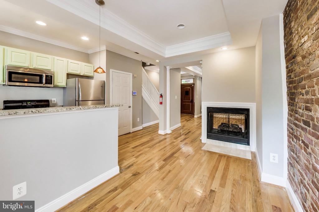 1917 LINCOLN ROAD NE