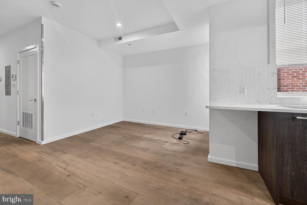 24 RHODE ISLAND AVENUE NE Unit: B