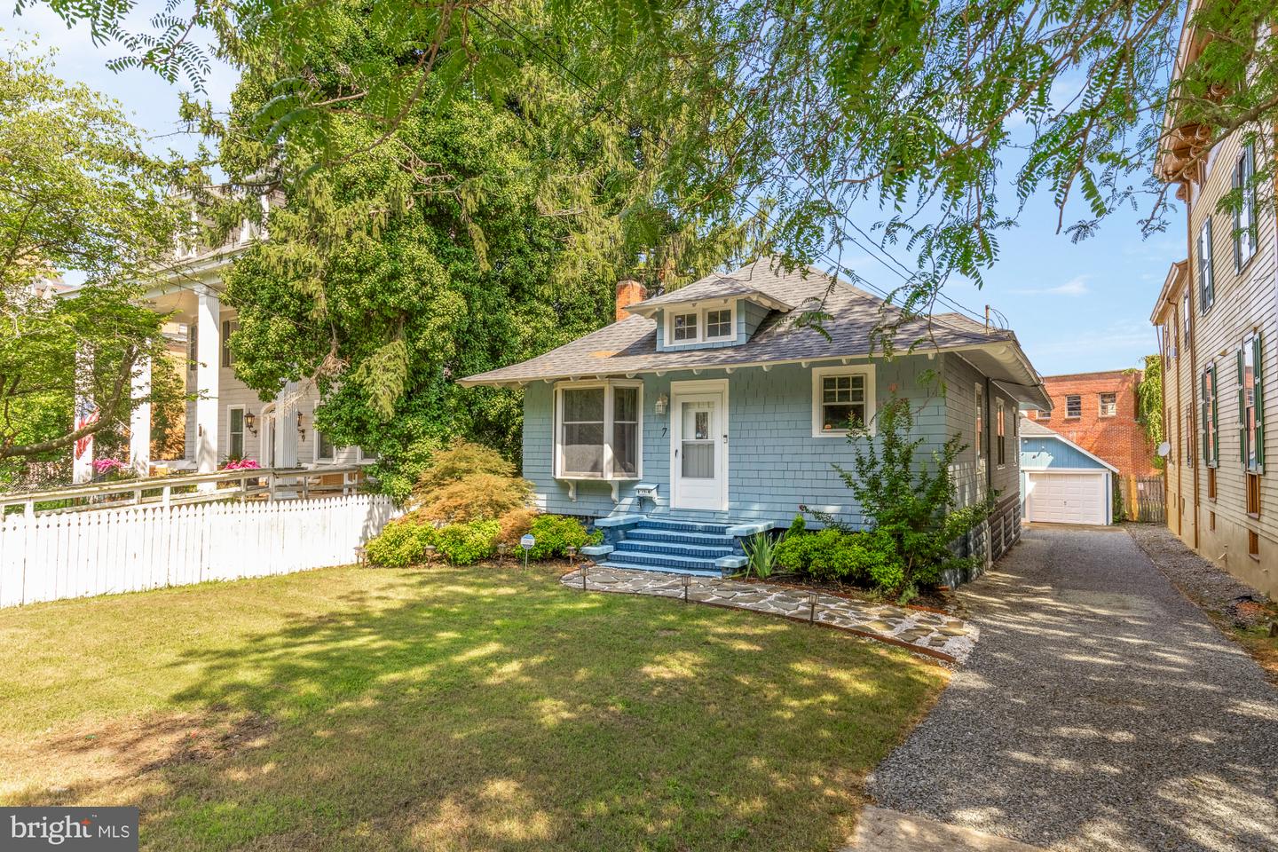 7 Causey Ave