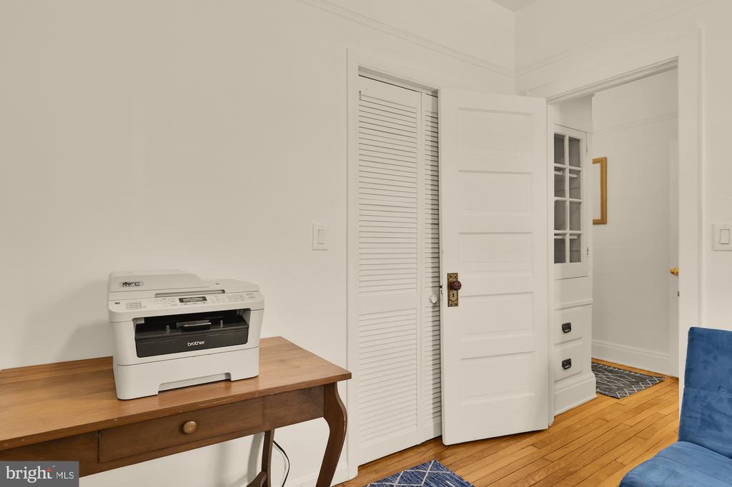 7 CAUSEY AVENUE