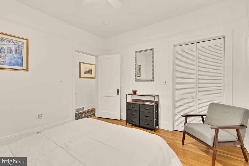 7 CAUSEY AVENUE