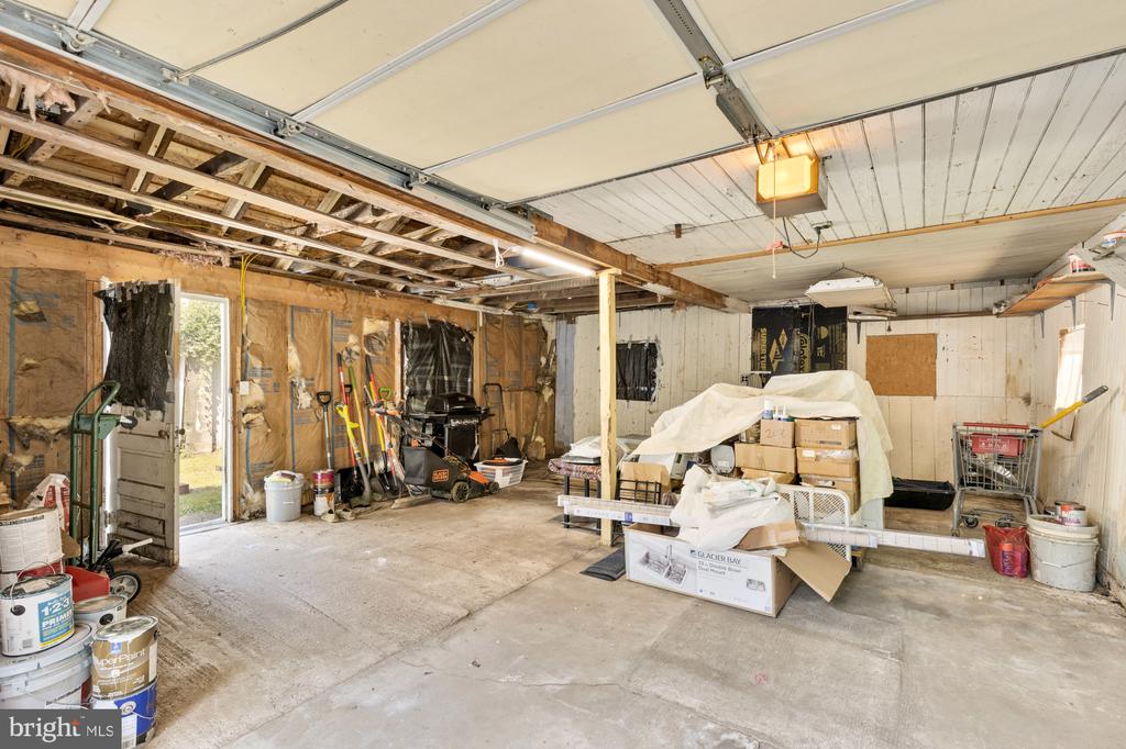 7 CAUSEY AVENUE
