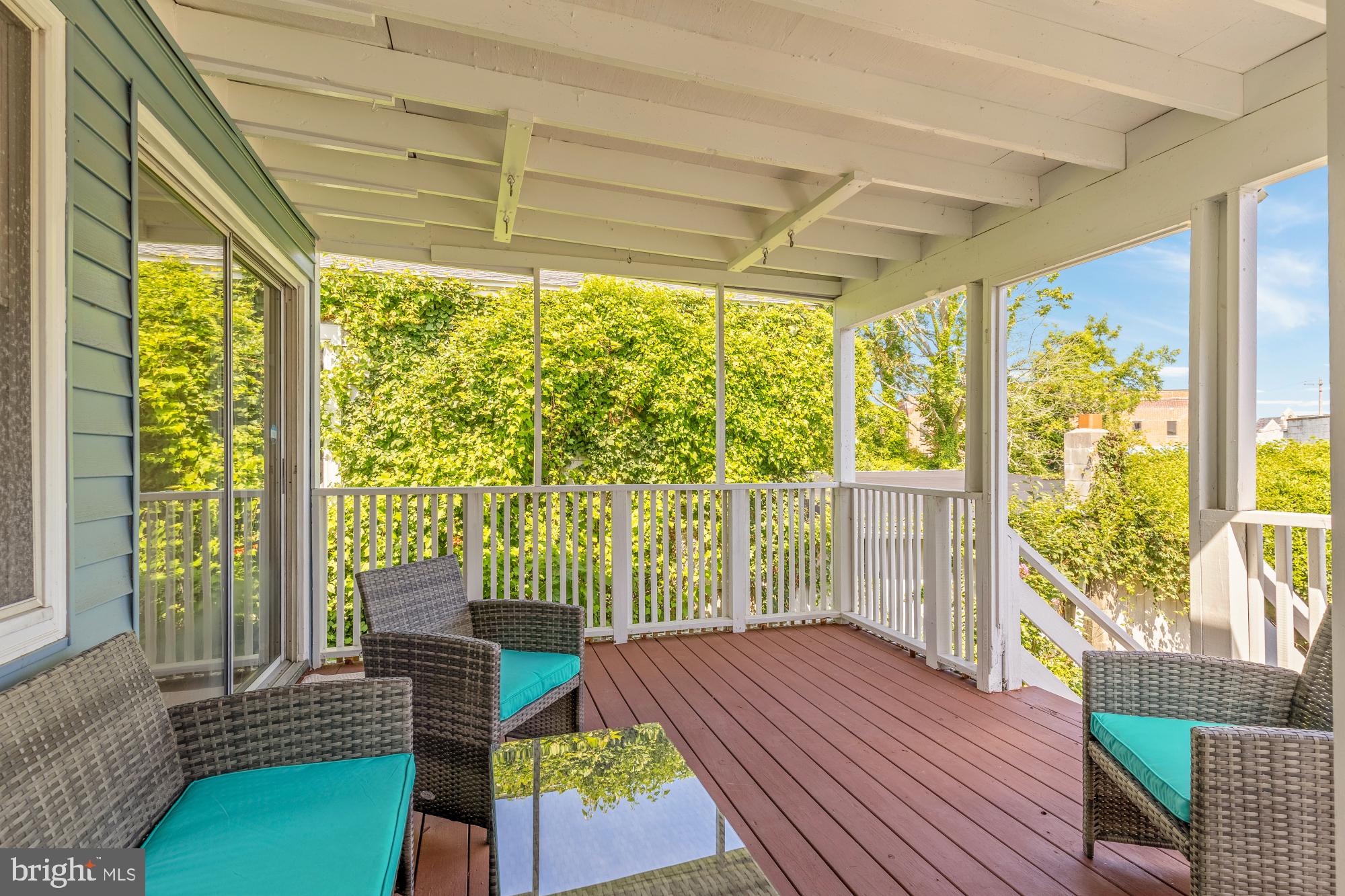 7 CAUSEY AVENUE
