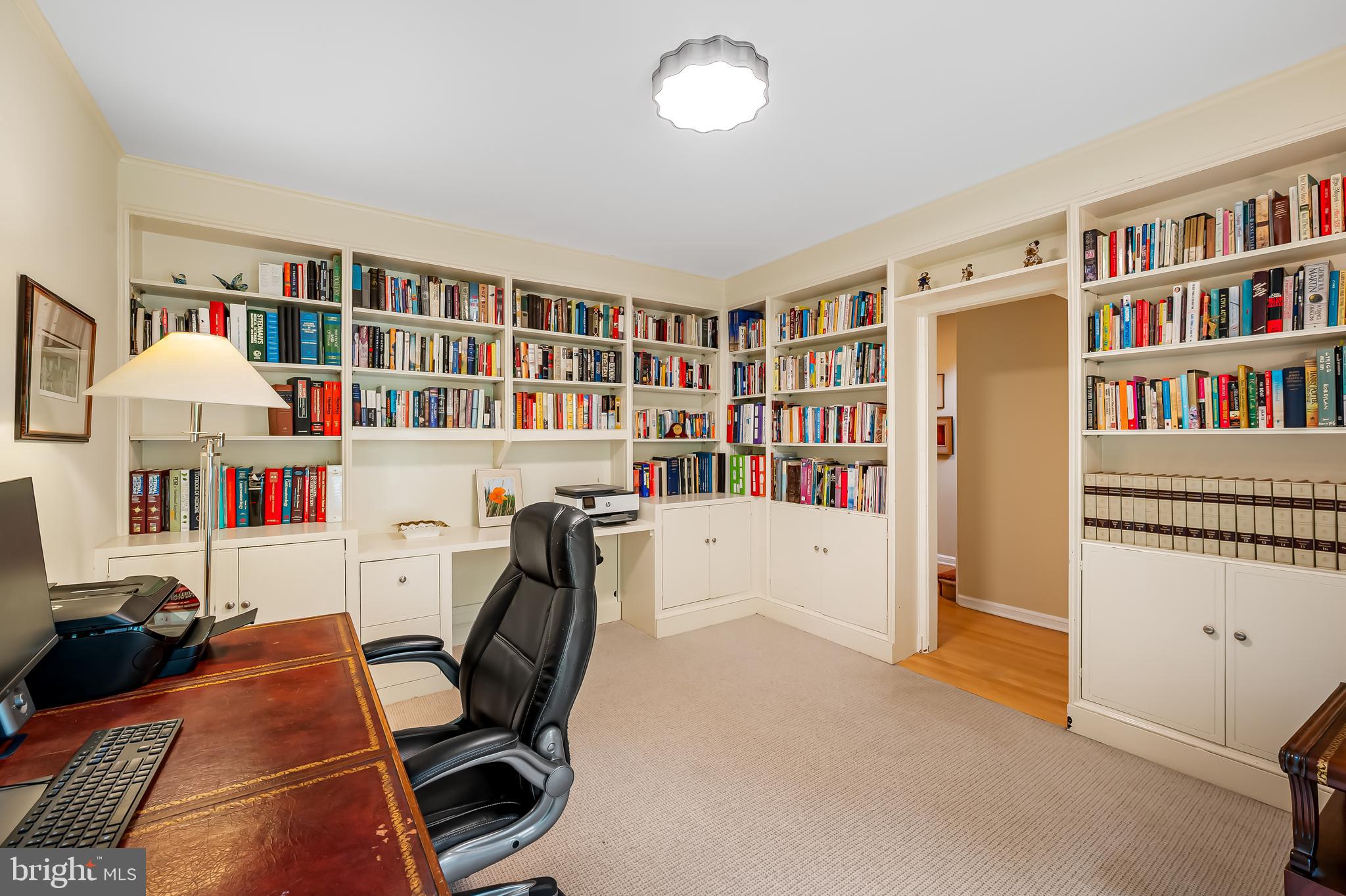 6 Meadow Rd