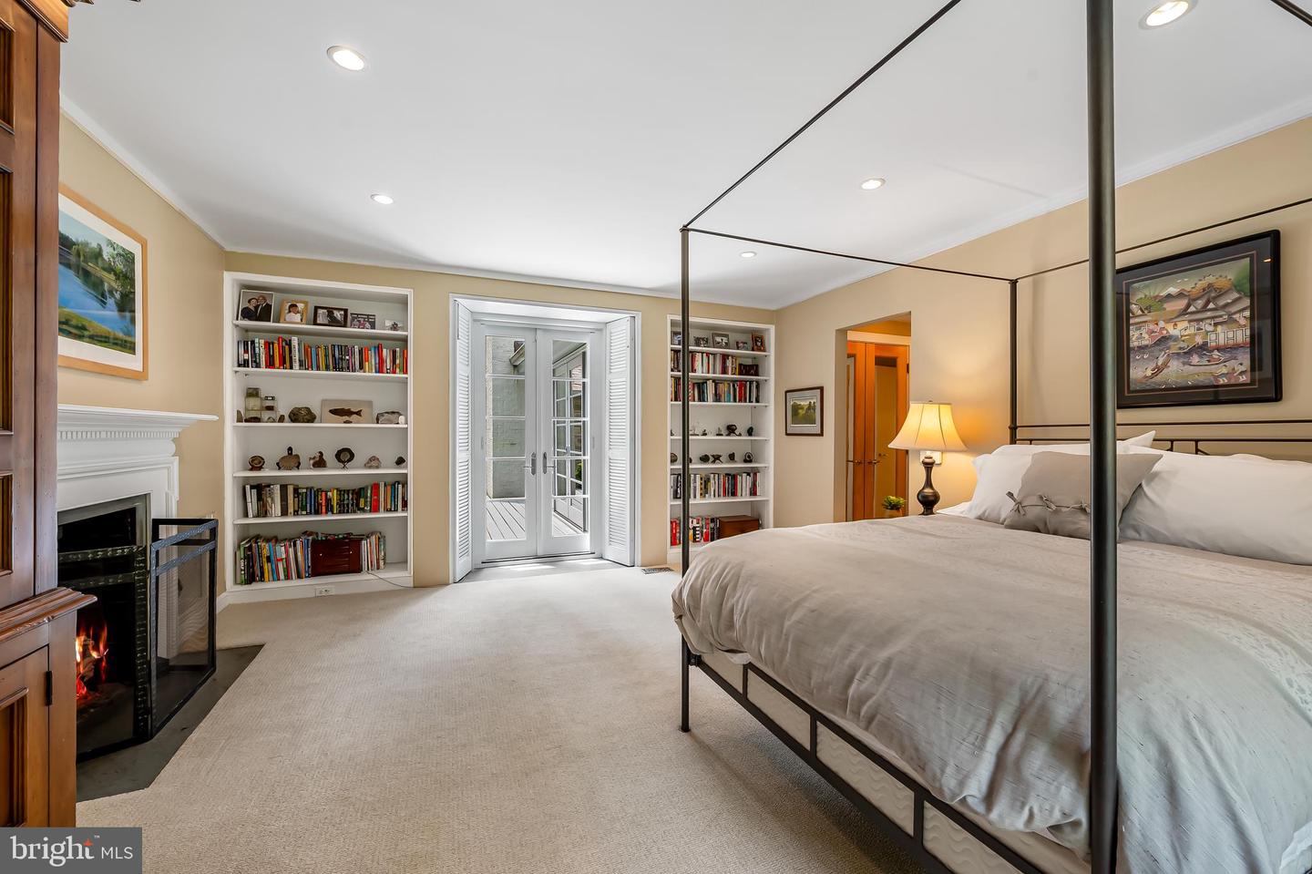 6 Meadow Rd