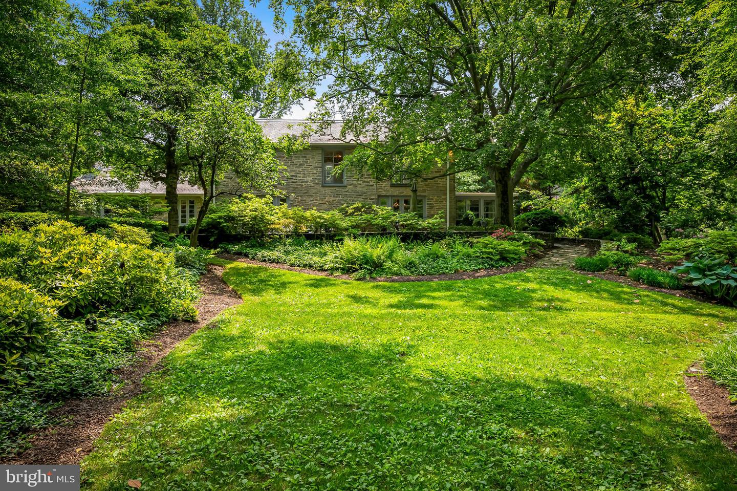 6 Meadow Rd