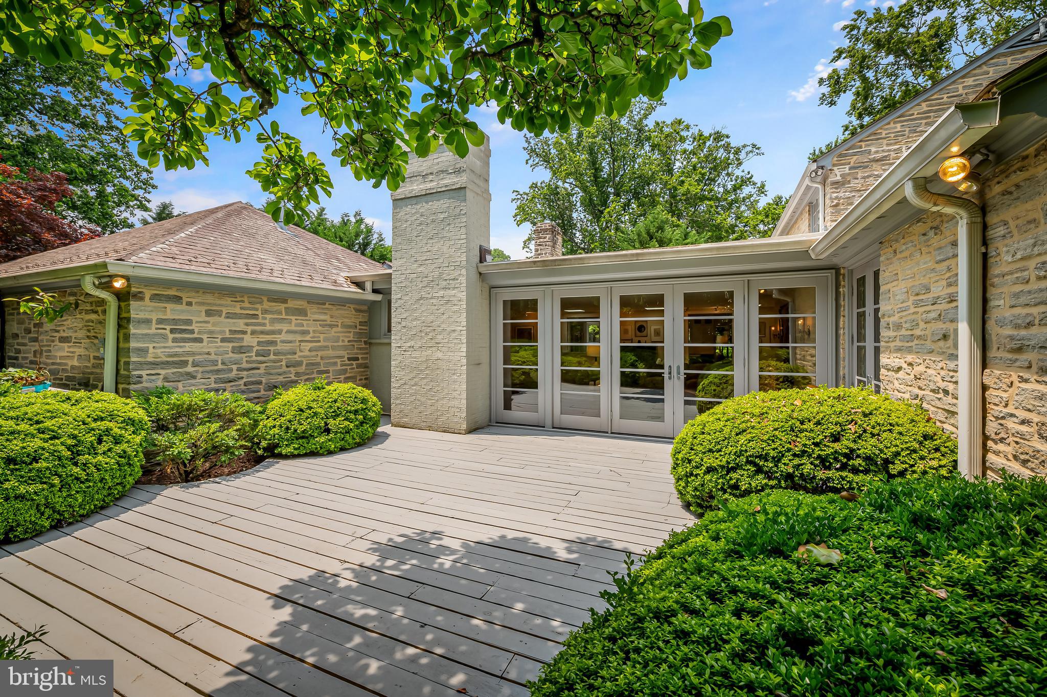 6 Meadow Rd