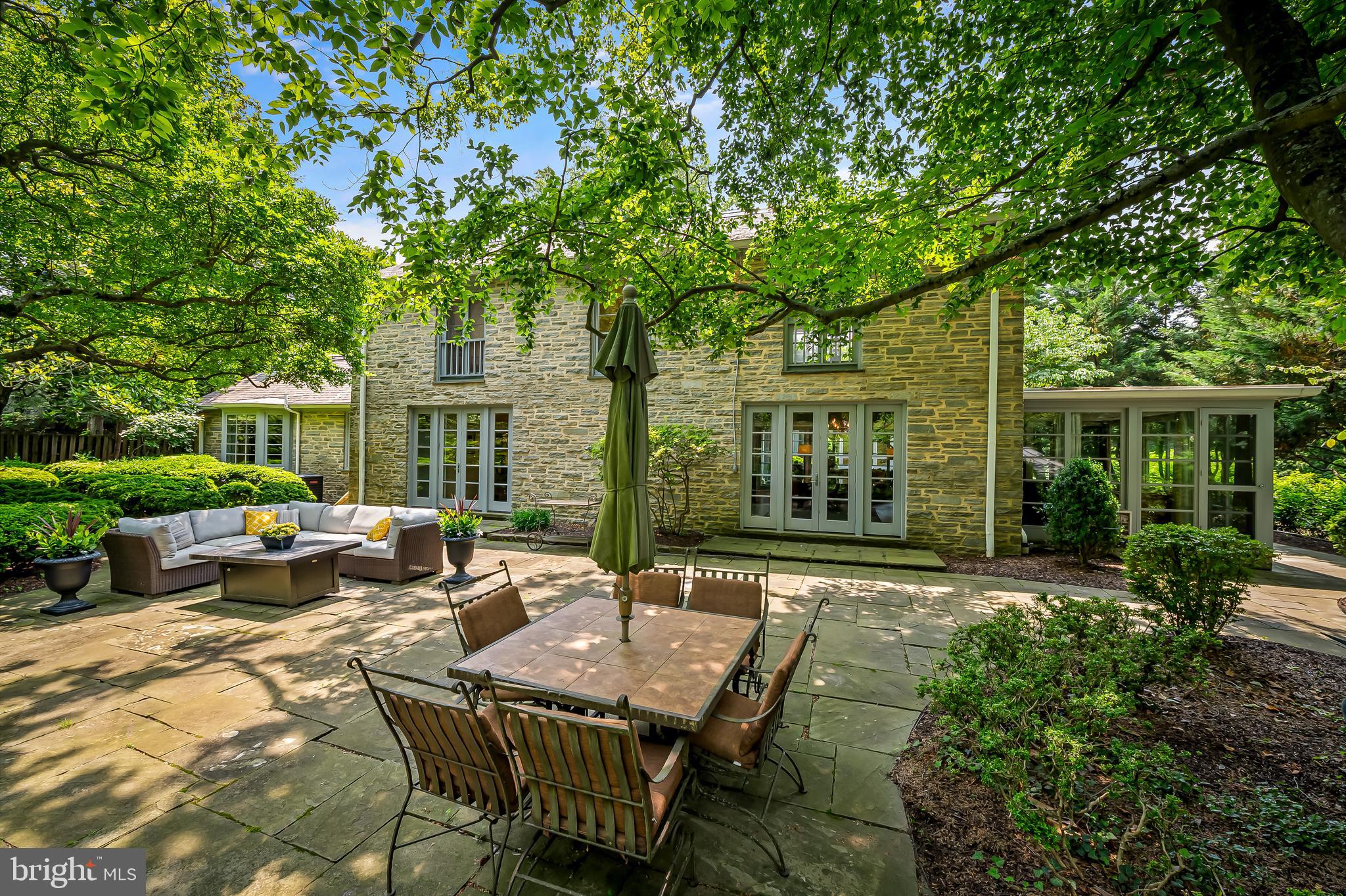 6 Meadow Rd