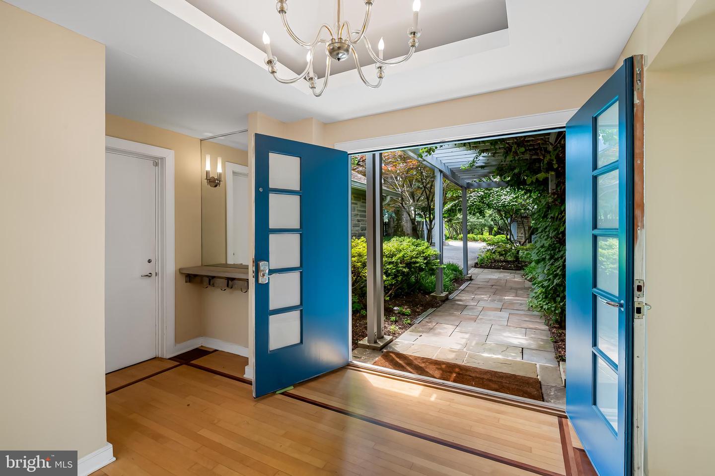 6 Meadow Rd