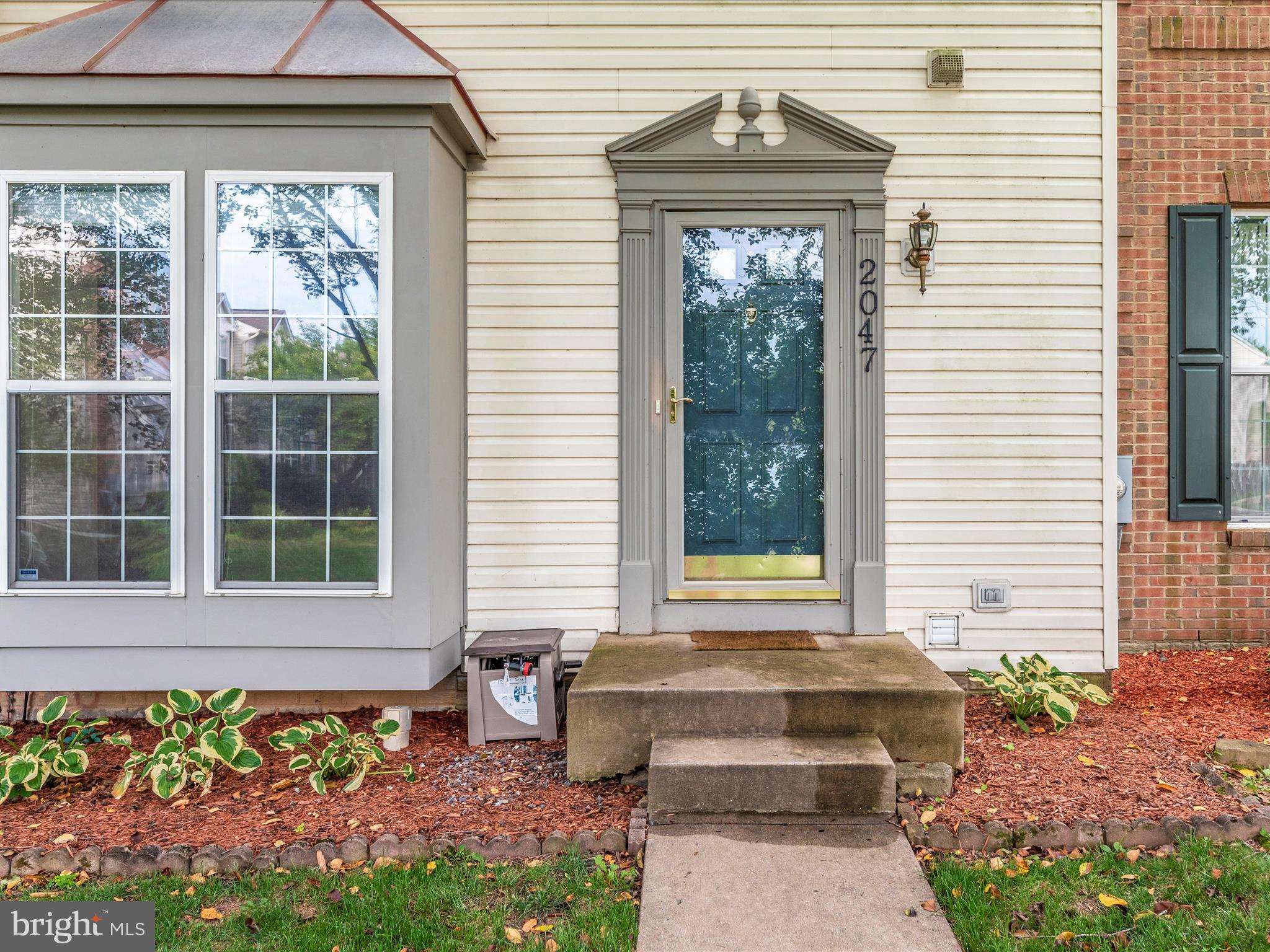 2047 Sumner DRIVE