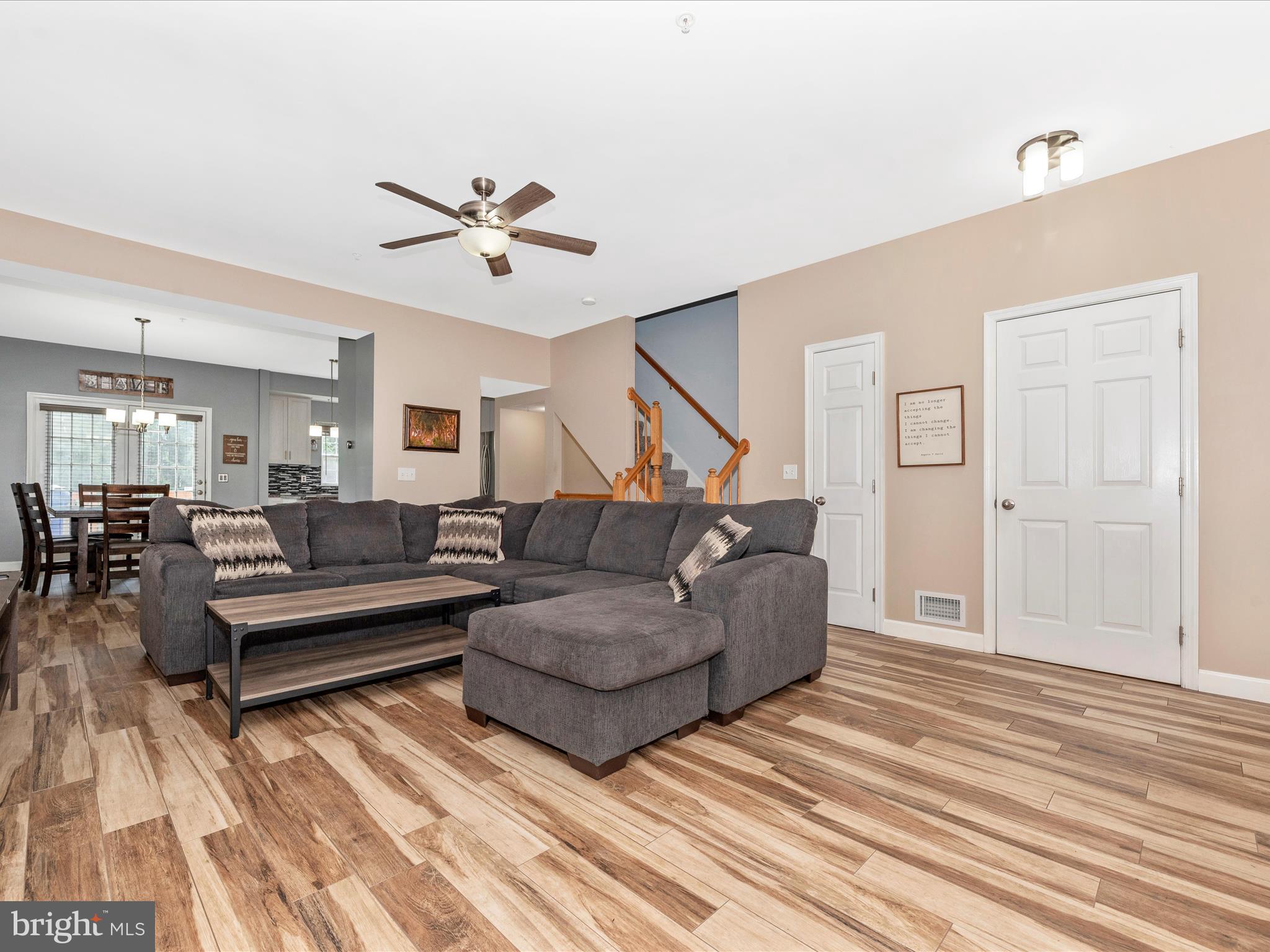 2047 Sumner DRIVE