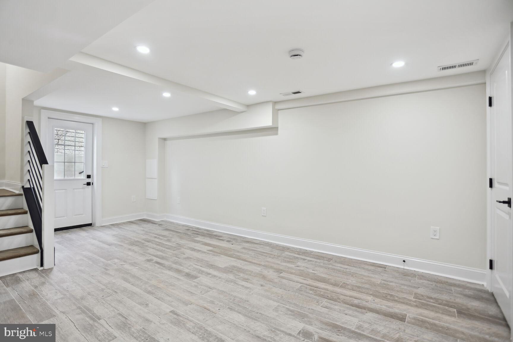 401 Boyd Ave