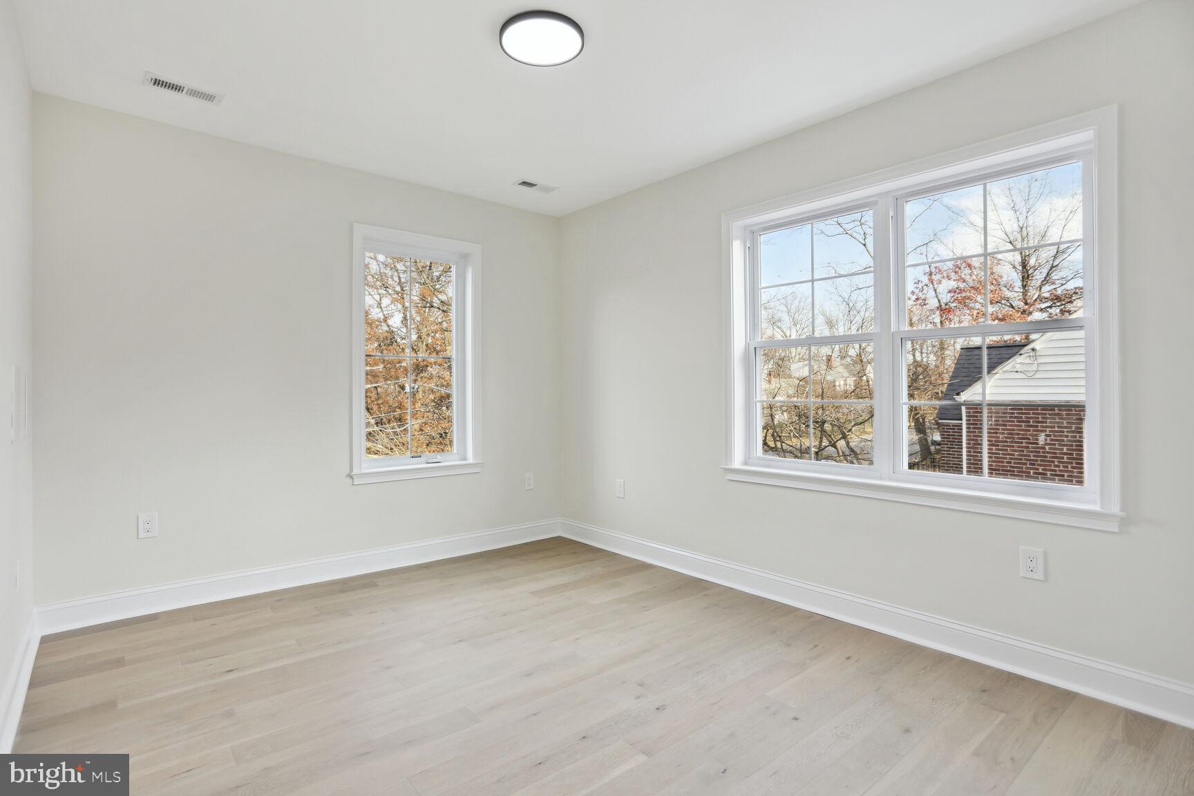 401 Boyd Ave