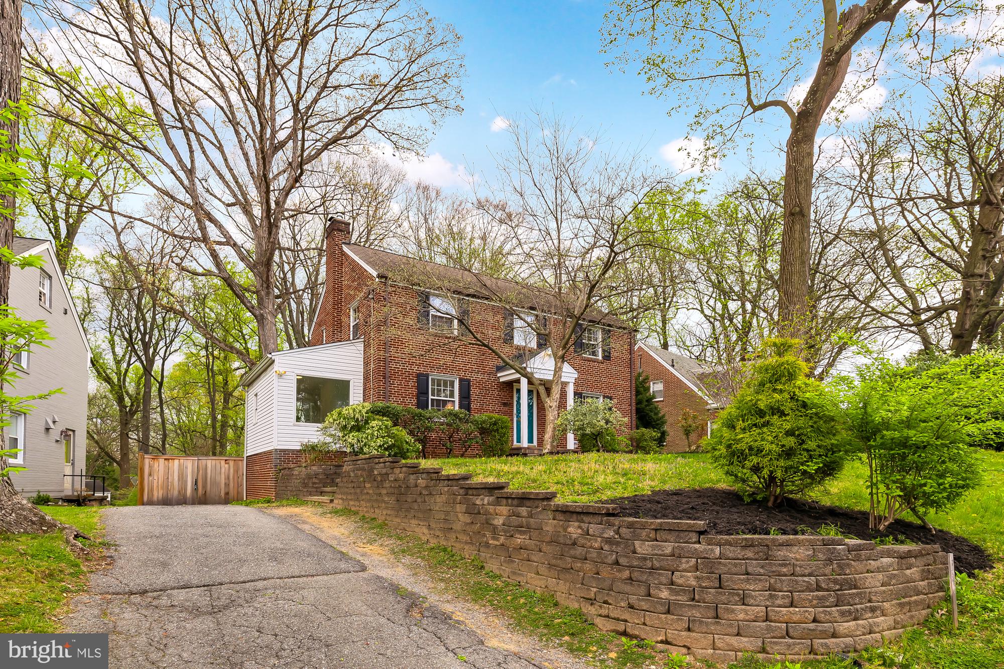 1603 Dale Dr