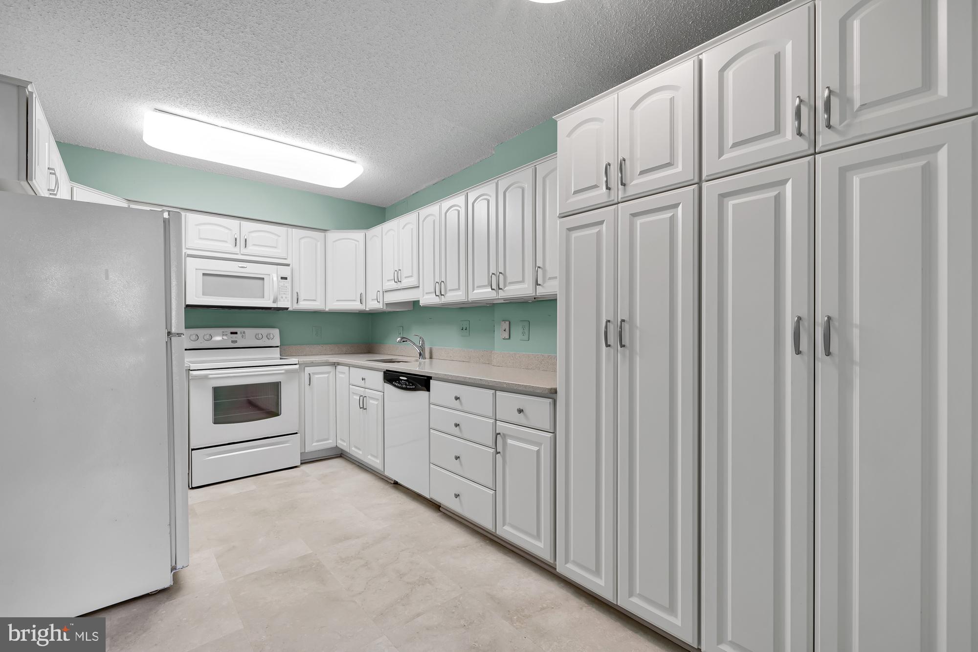 7401 Westlake Terrace Unit: 815