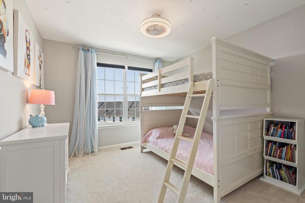 11918 Little Seneca Pkwy #2452