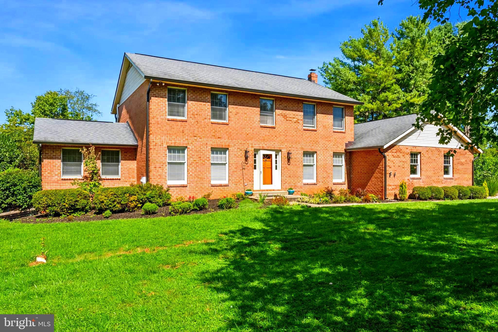 1021 Hawlings Rd