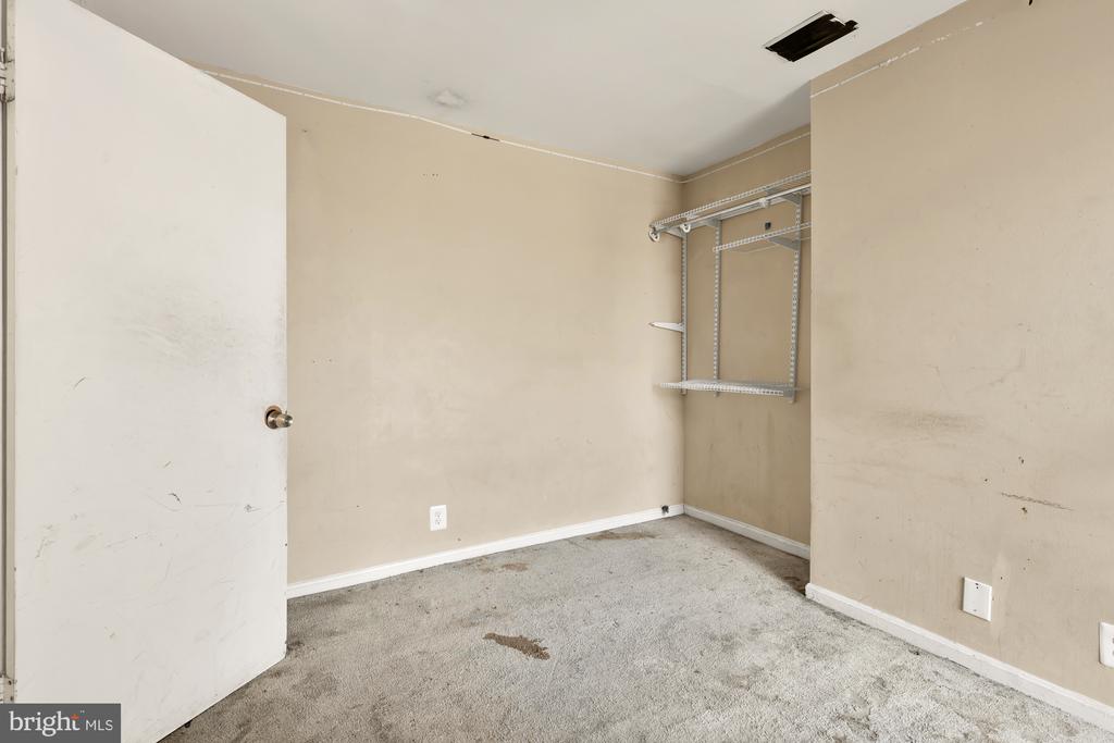 808 Quince Orchard Blvd #201