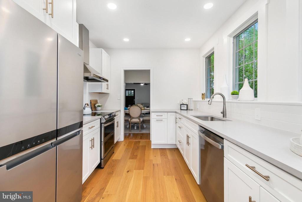 605 Dartmouth Ave