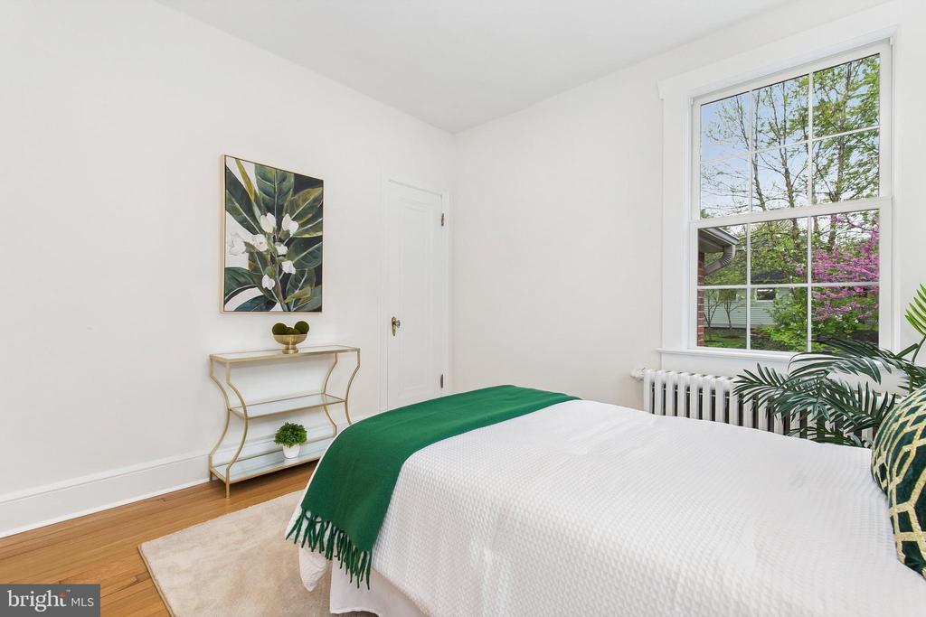 605 Dartmouth Ave