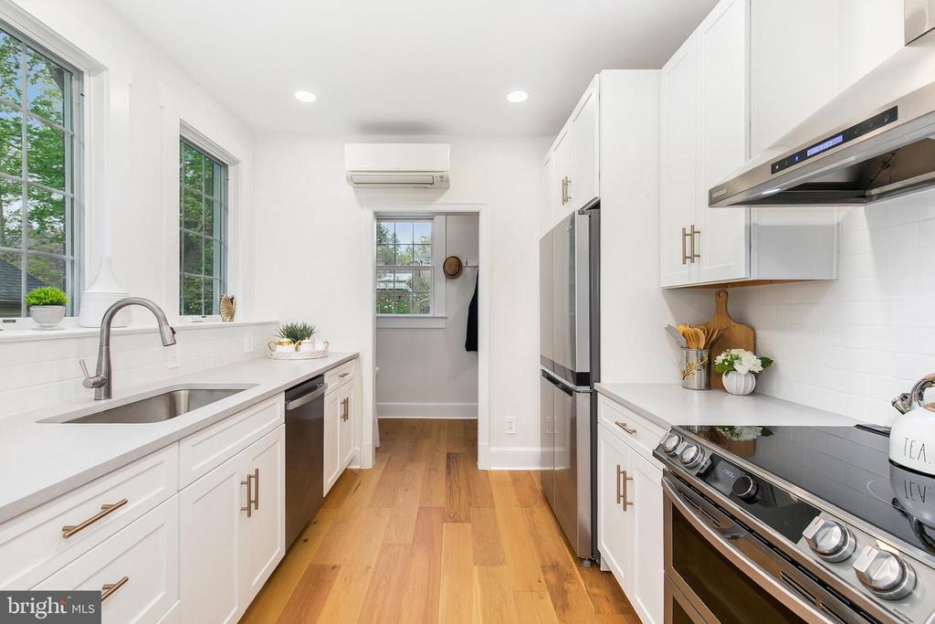 605 Dartmouth Ave