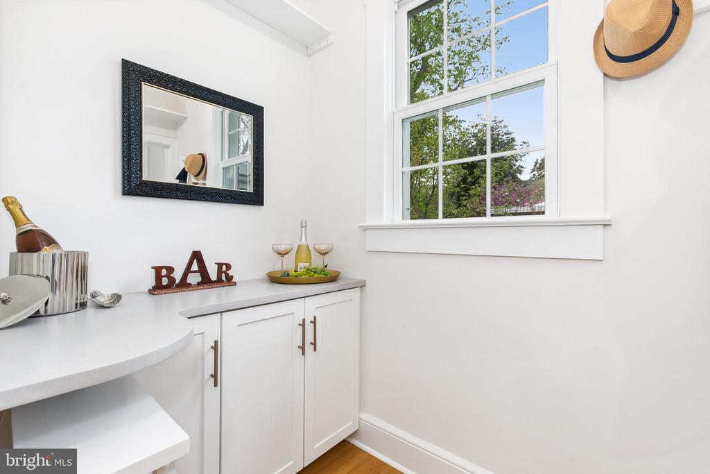 605 Dartmouth Ave