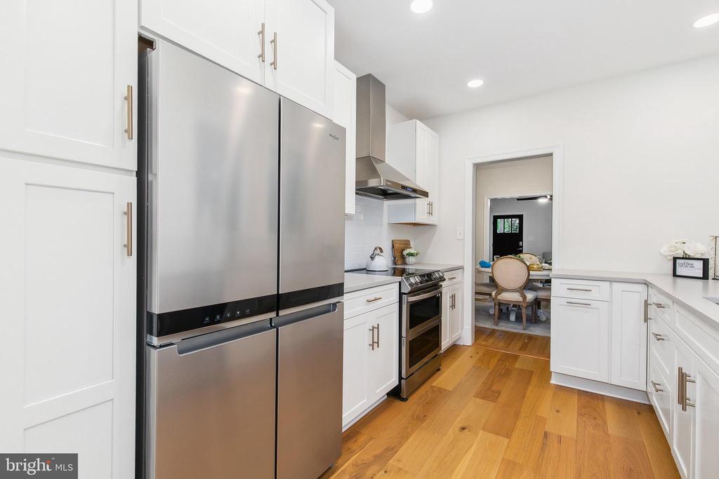 605 Dartmouth Ave