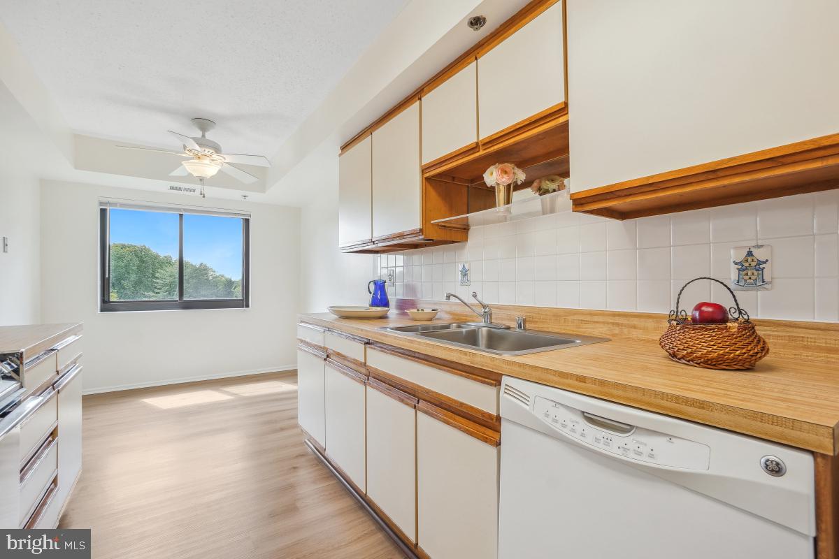 3330 N Leisure World Blvd #5-428