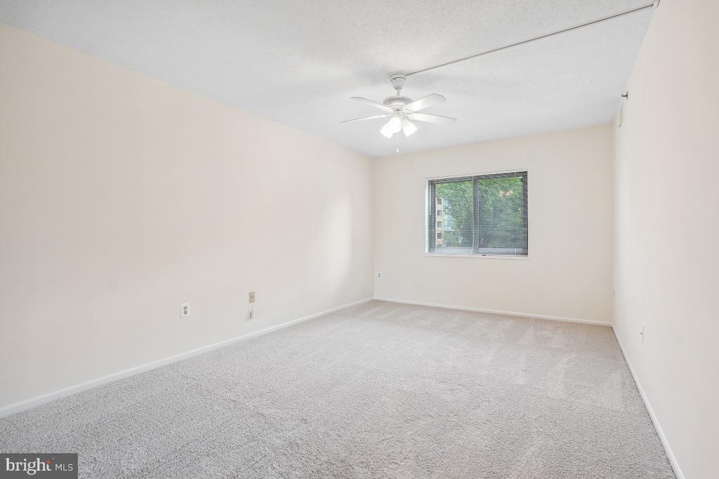 3330 N Leisure World Blvd #5-428