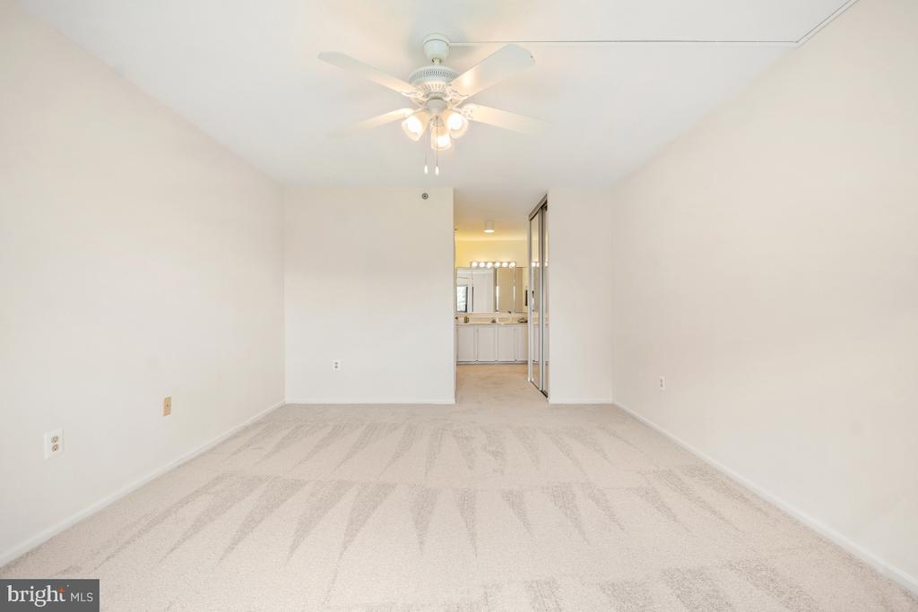 3330 N Leisure World Blvd #5-428