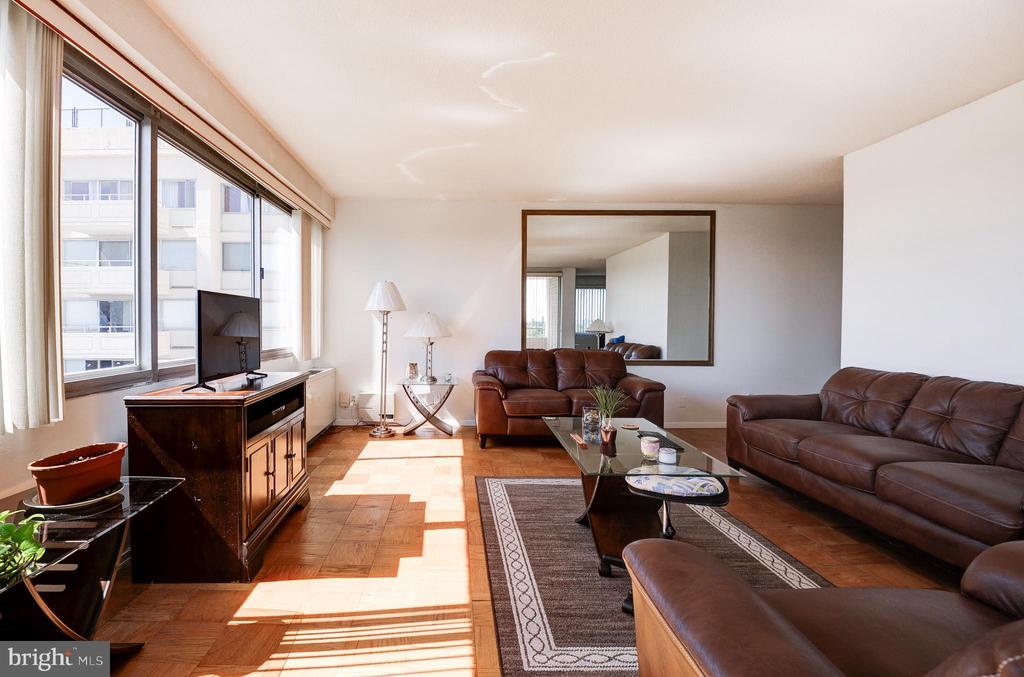 4515 Willard Ave #2204s