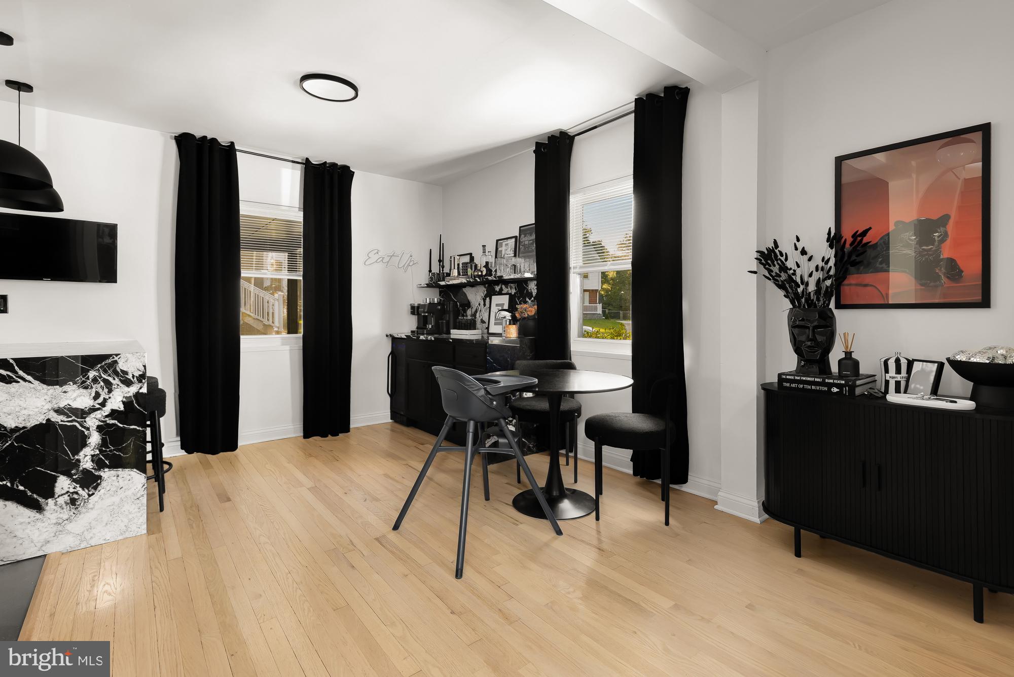 2804 BYRON COURT